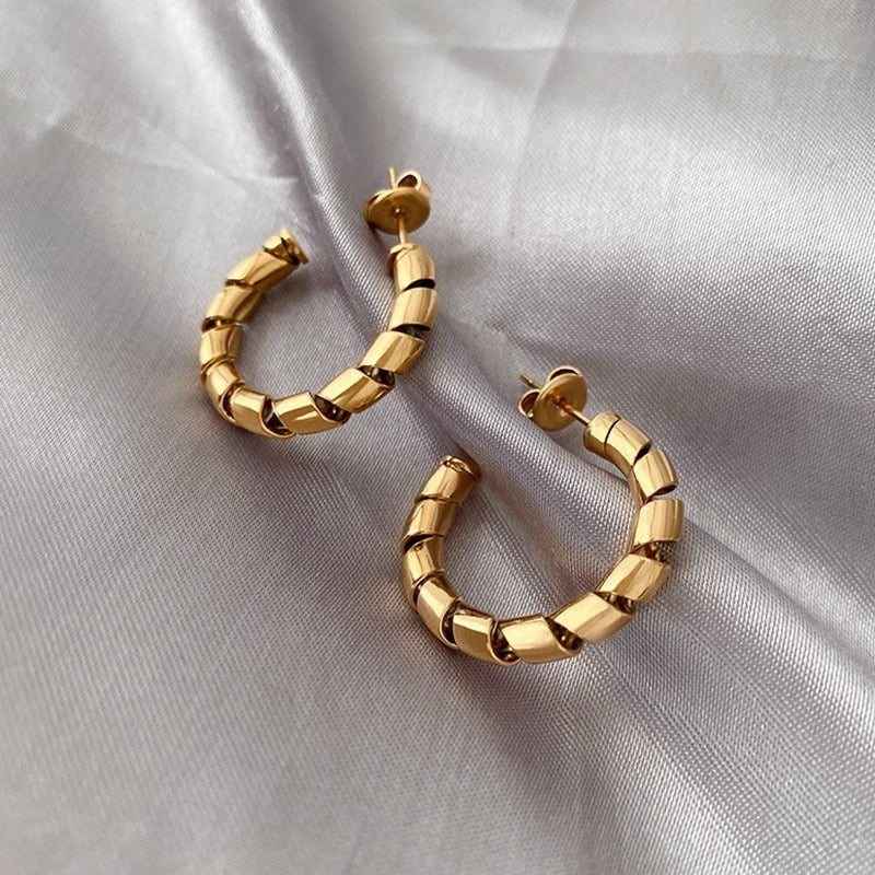 Just Lil Things  Gold Pin  Earrings jlt11702