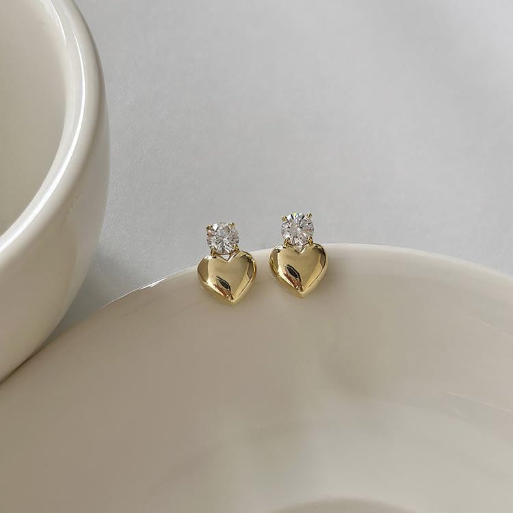 just-lil-things-gold-pin-earrings-jlt11930