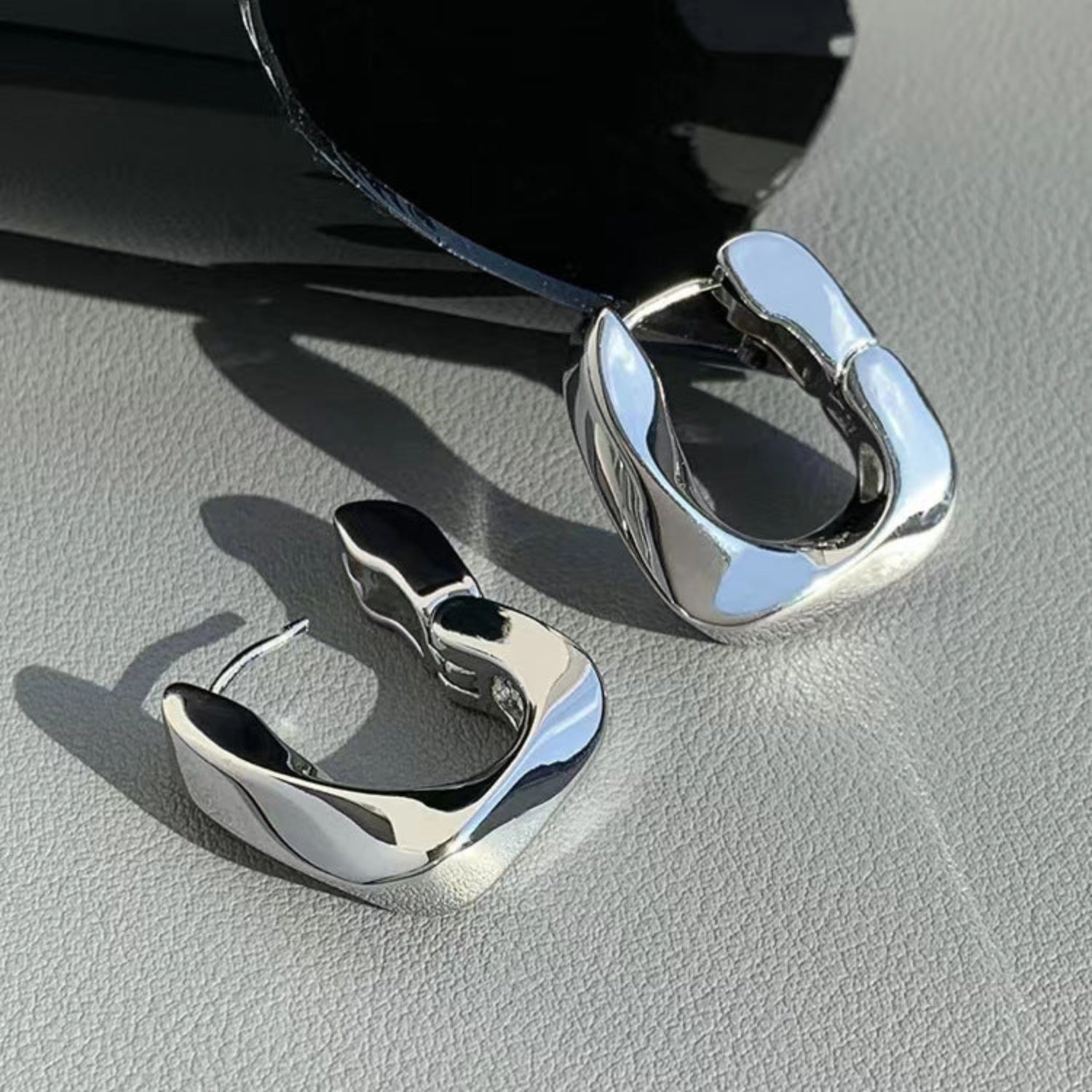 Just Lil Things Silver  Hoop Earrings jlt12034