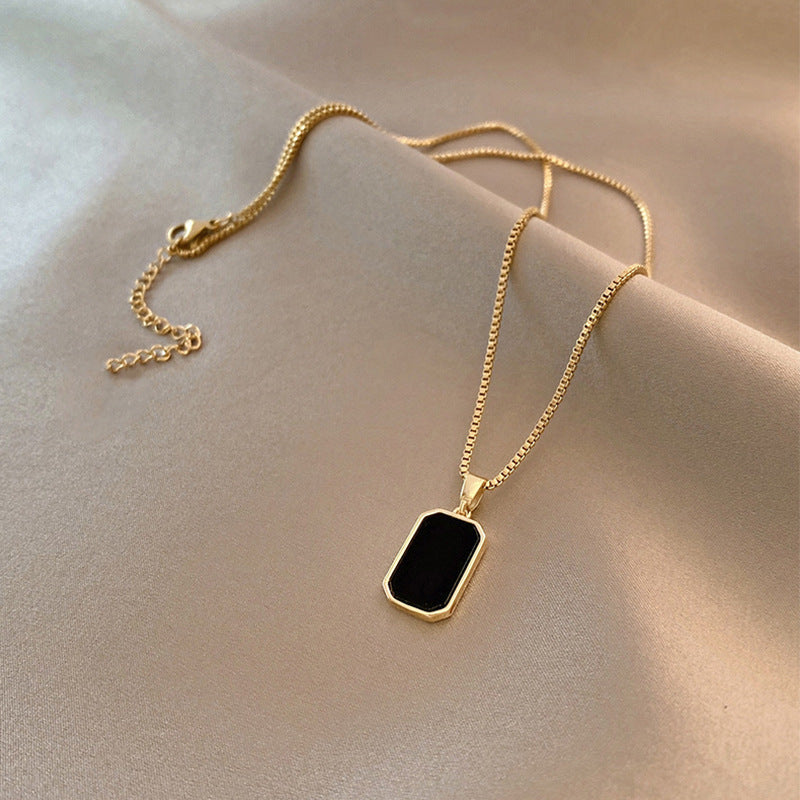 Gold Black Onyx Pendant Necklace  jltn0691